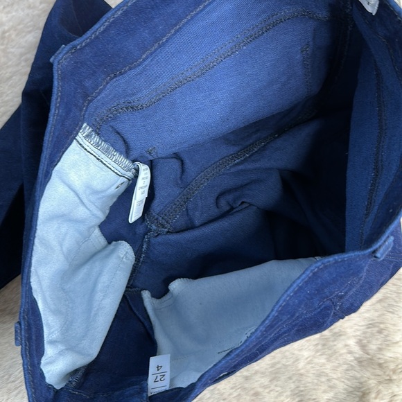 Loft | Denim Leggings Jeans in Indigo Wash - Picture 14 of 14